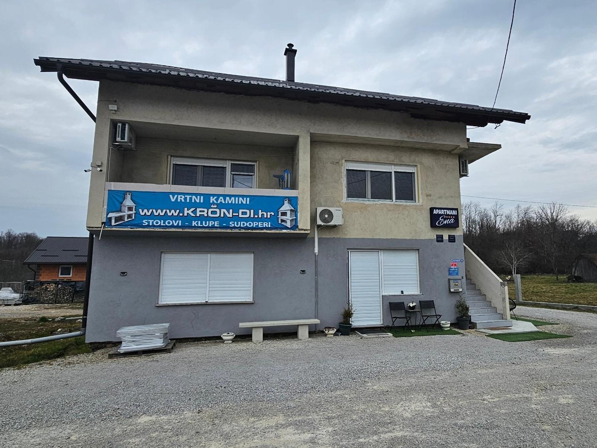 Ena1 & Ena2 -Big Free Parking Karlovac Exterior foto